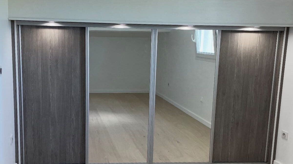 Placard sous comble sur mesure à Guilherand Granges Drome par DUFRESS SOLUTIONS PLACARD